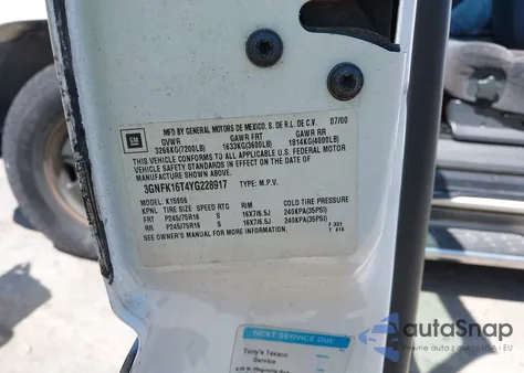 2000 Chevrolet Suburban 1500 Ls from USA, damaged, VIN 3GNFK16T4YG228917